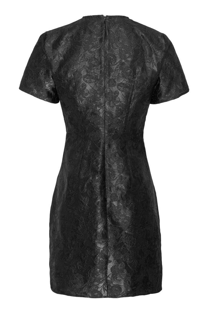 Sort minikjole i glittrende jacquard, fint til fest og begivenheter